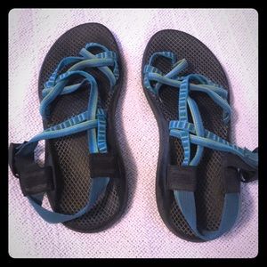 Size 7 women Chacos.